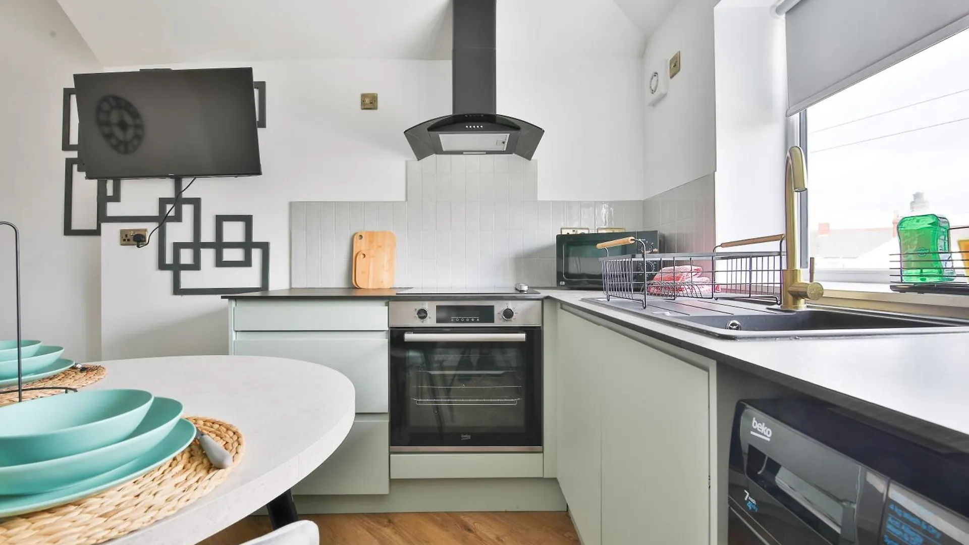Apartment North Road Luxe New Serviced Apartments- Parking Available With Full Kitchen Amenities Cardiff