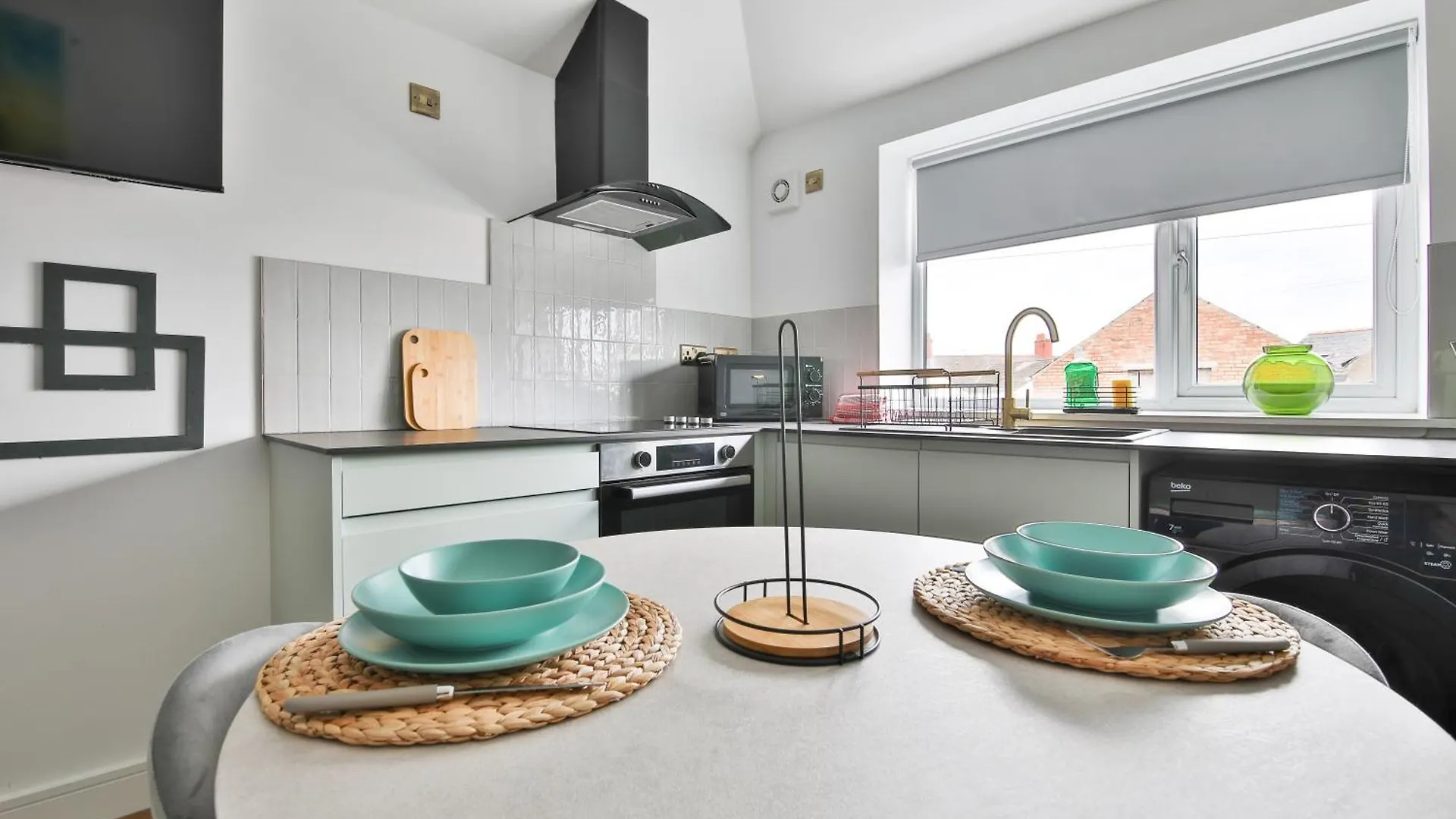 North Road Luxe New Serviced Apartments- Parking Available With Full Kitchen Amenities Cardiff United Kingdom